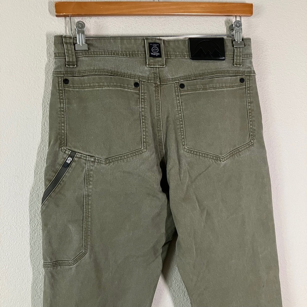 WRANGLER Men ATG Utility Pants (Bundle of 2) 32x34 Cargo Articulated Work Hiking - Picture 6 of 16